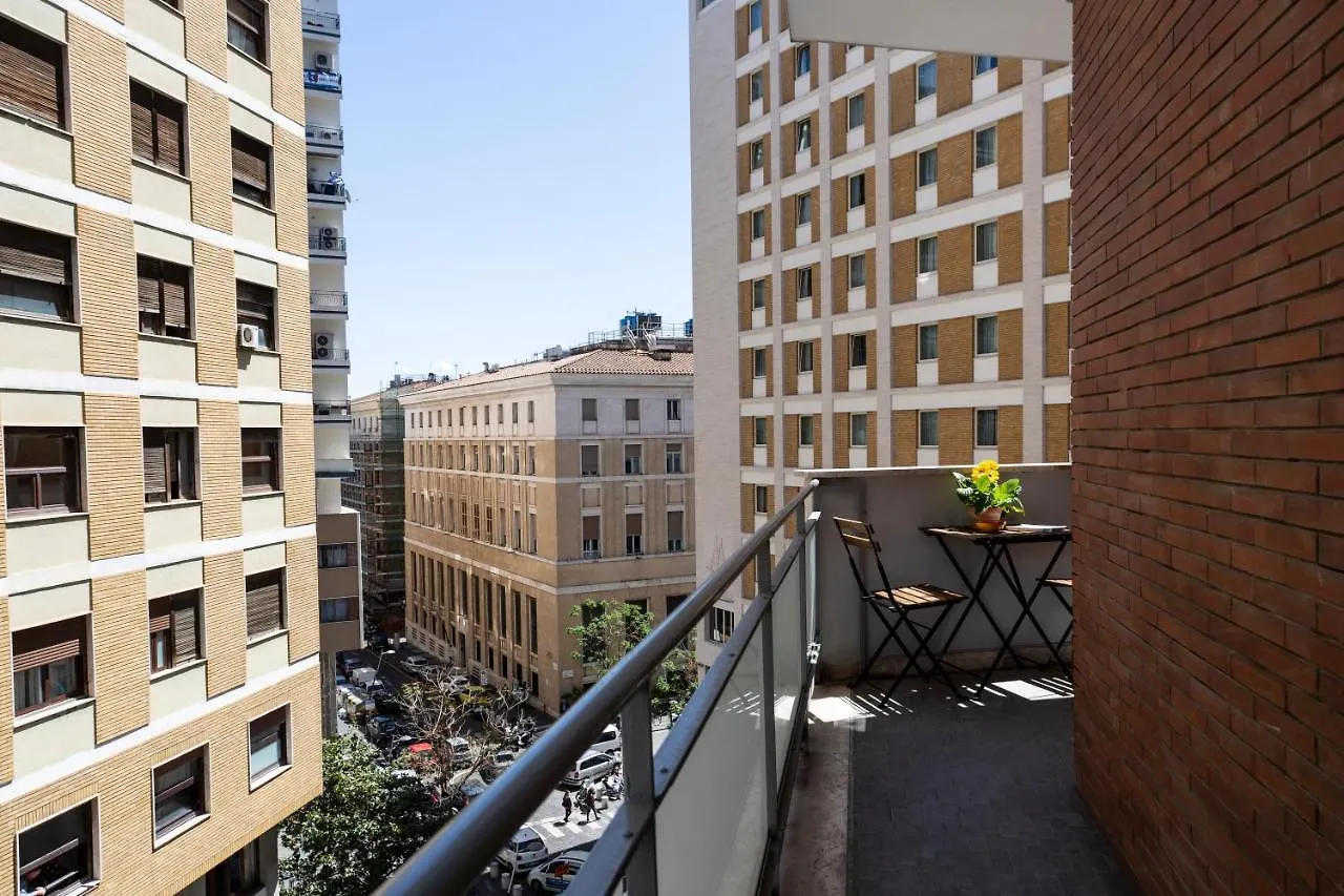 Casa Cervantes Napoli 0*,  Italia