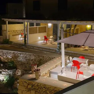 le-suites-del-carrubo.sicilyhotelsitaly.net/